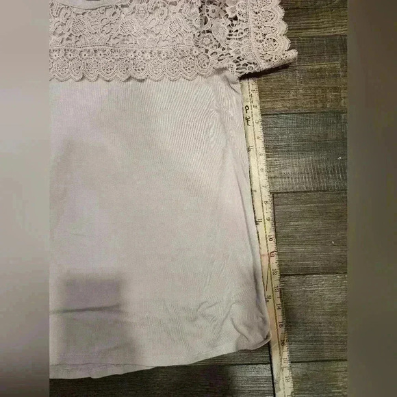 Adrianna Papell Pink Pullover w/Lace Bodice and lace Short Sleeves Size Medium - Picture 6 of 6